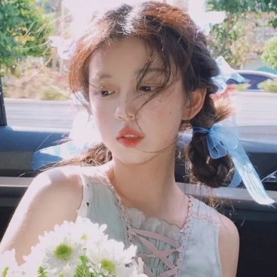 草裙春色海报
